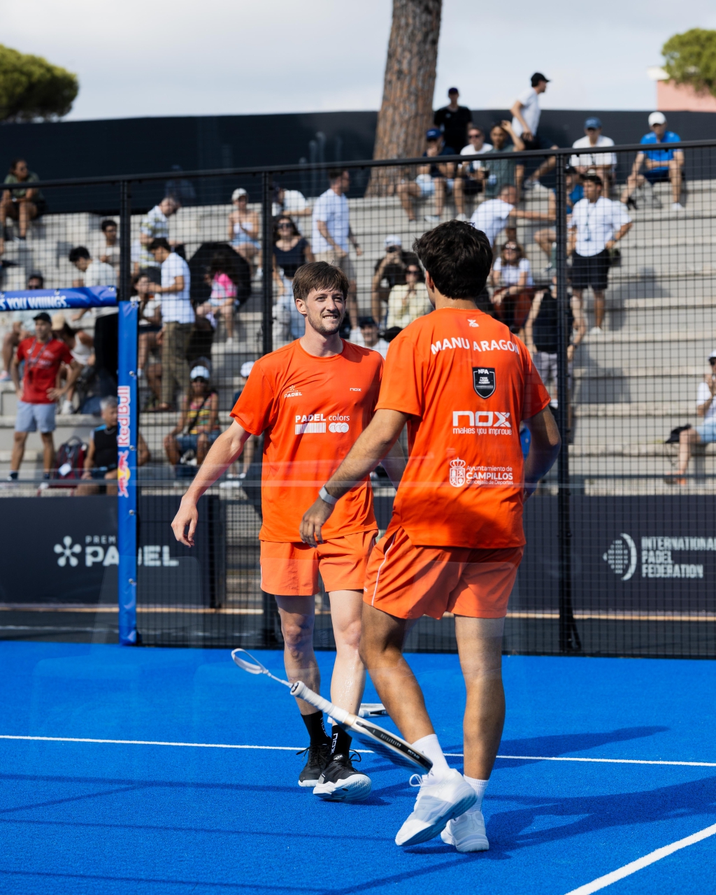 Aragón y Roglán celebrando la victoria frente a Sanyo / PremierPadel